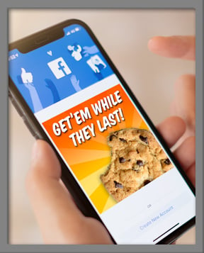 Digital ad on a mobile device for cookies that read Get em while they last!